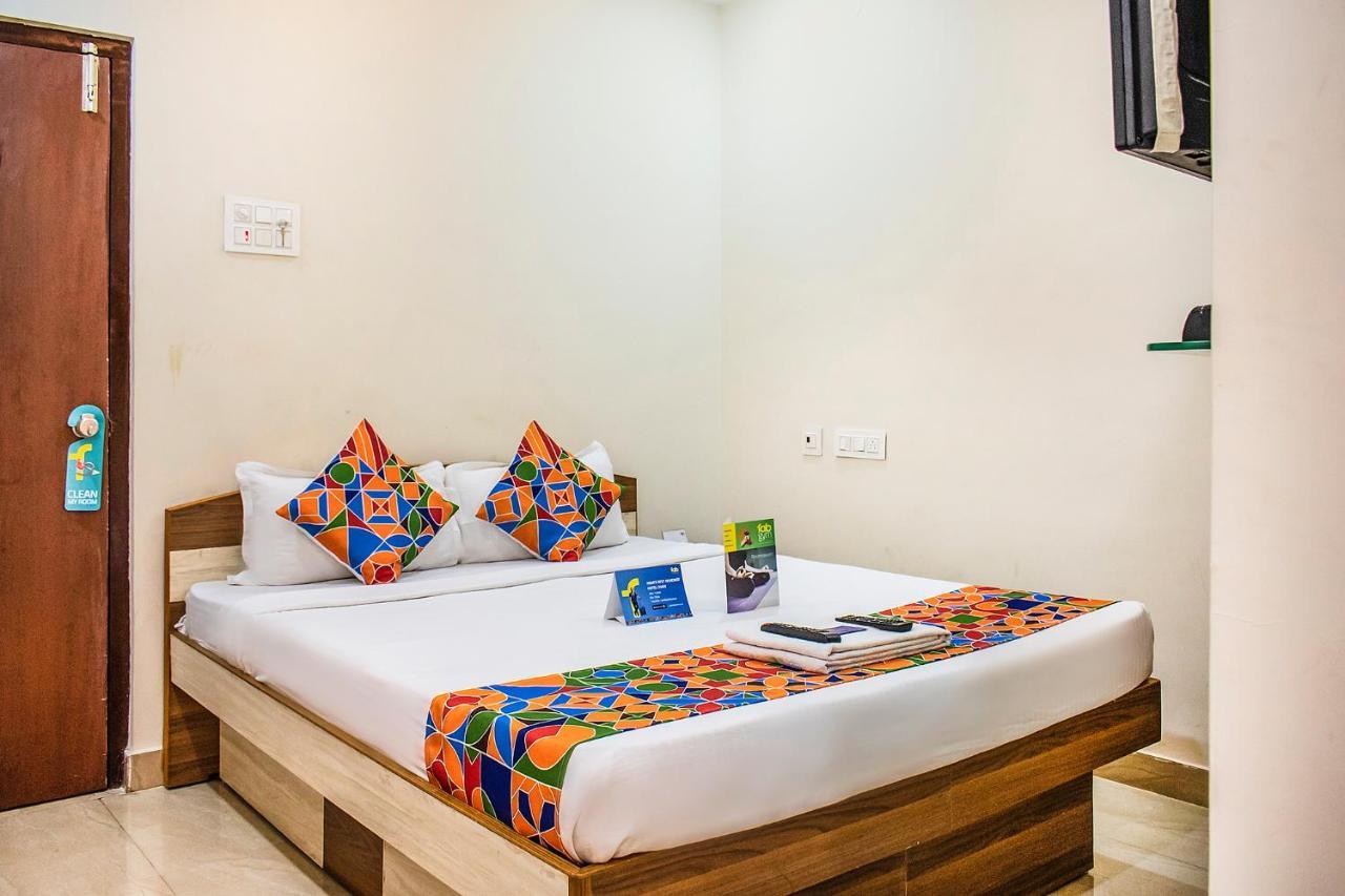 Fabexpress Sri Lakshmi Deluxe Sivarampalli Hyderabad Exterior foto